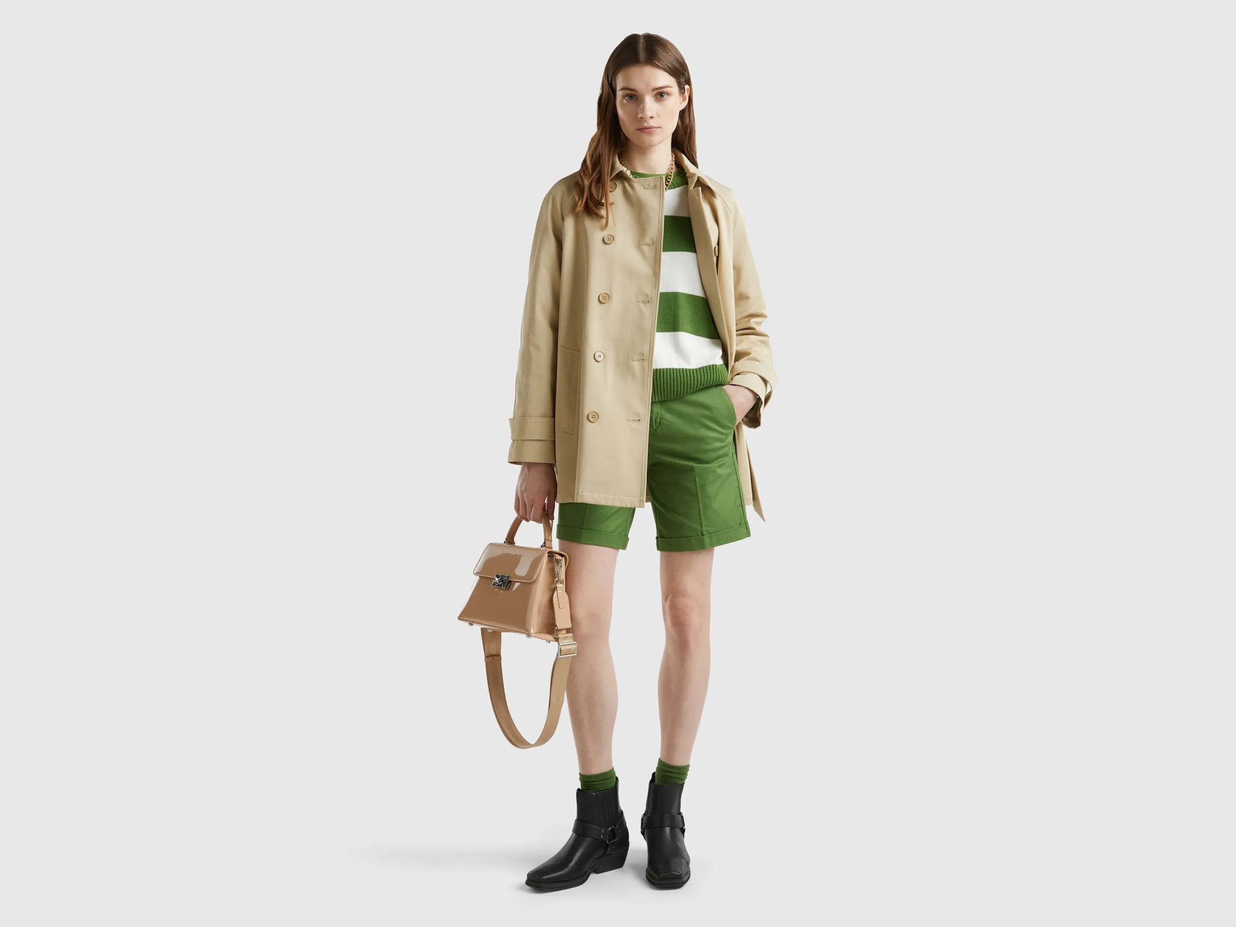 Double-breasted short trench coat - Beige | Benetton