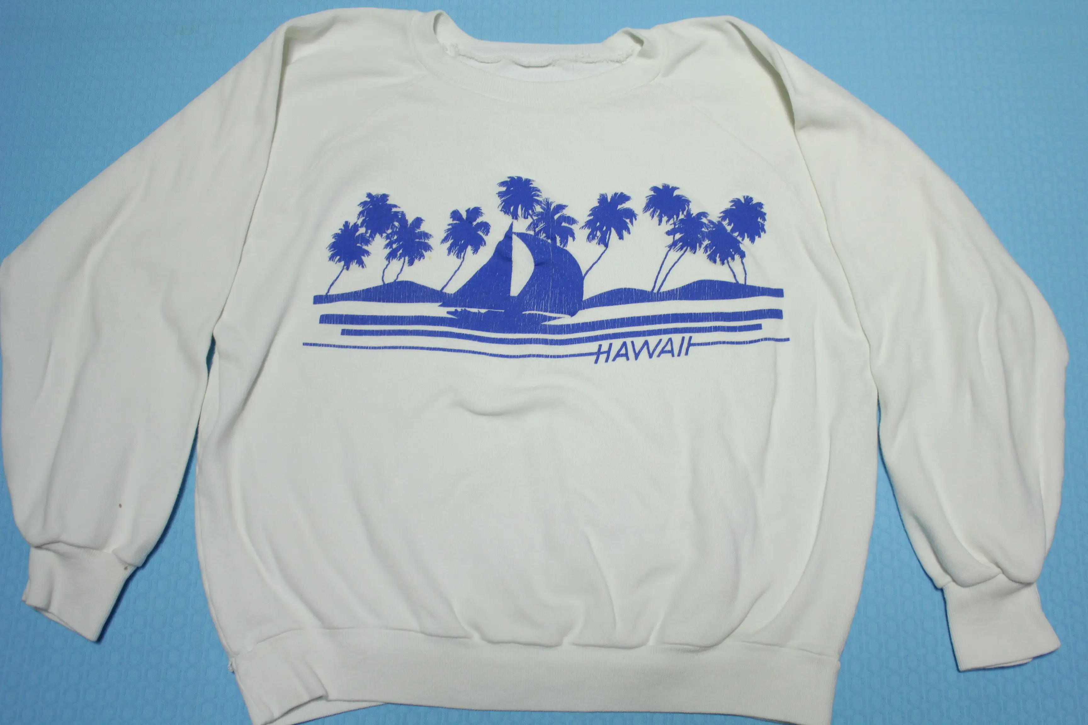 Hawaii Beach Sailboat Palms Scene Vintage 80's Crewneck Sweatshirt