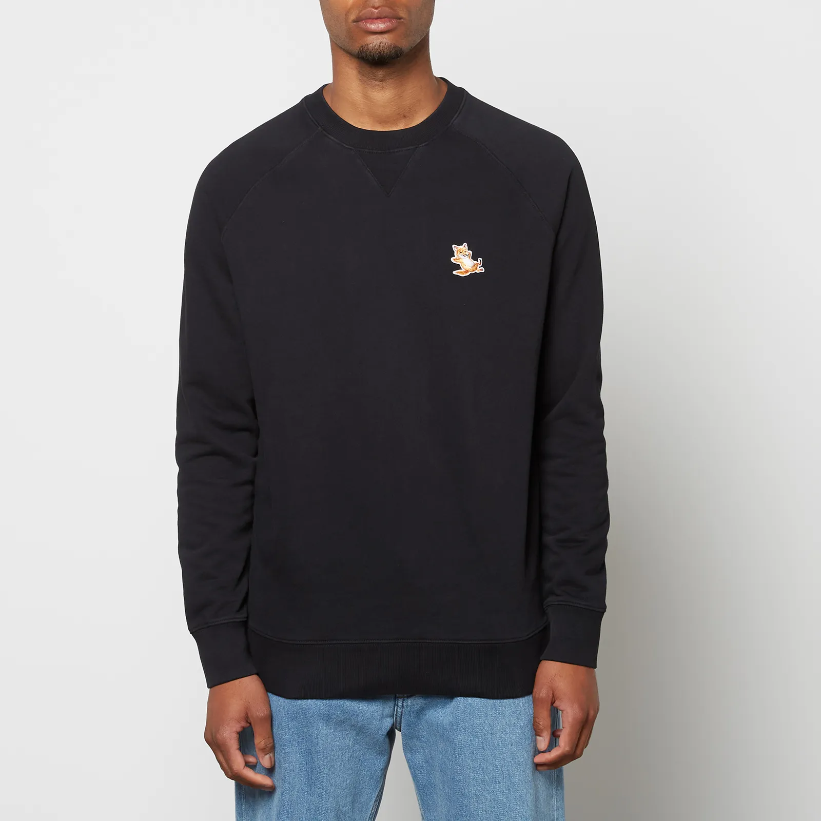 Maison Kitsuné Unisex Chillax Fox Patch Classic Sweatshirt - Black - S | Coggles