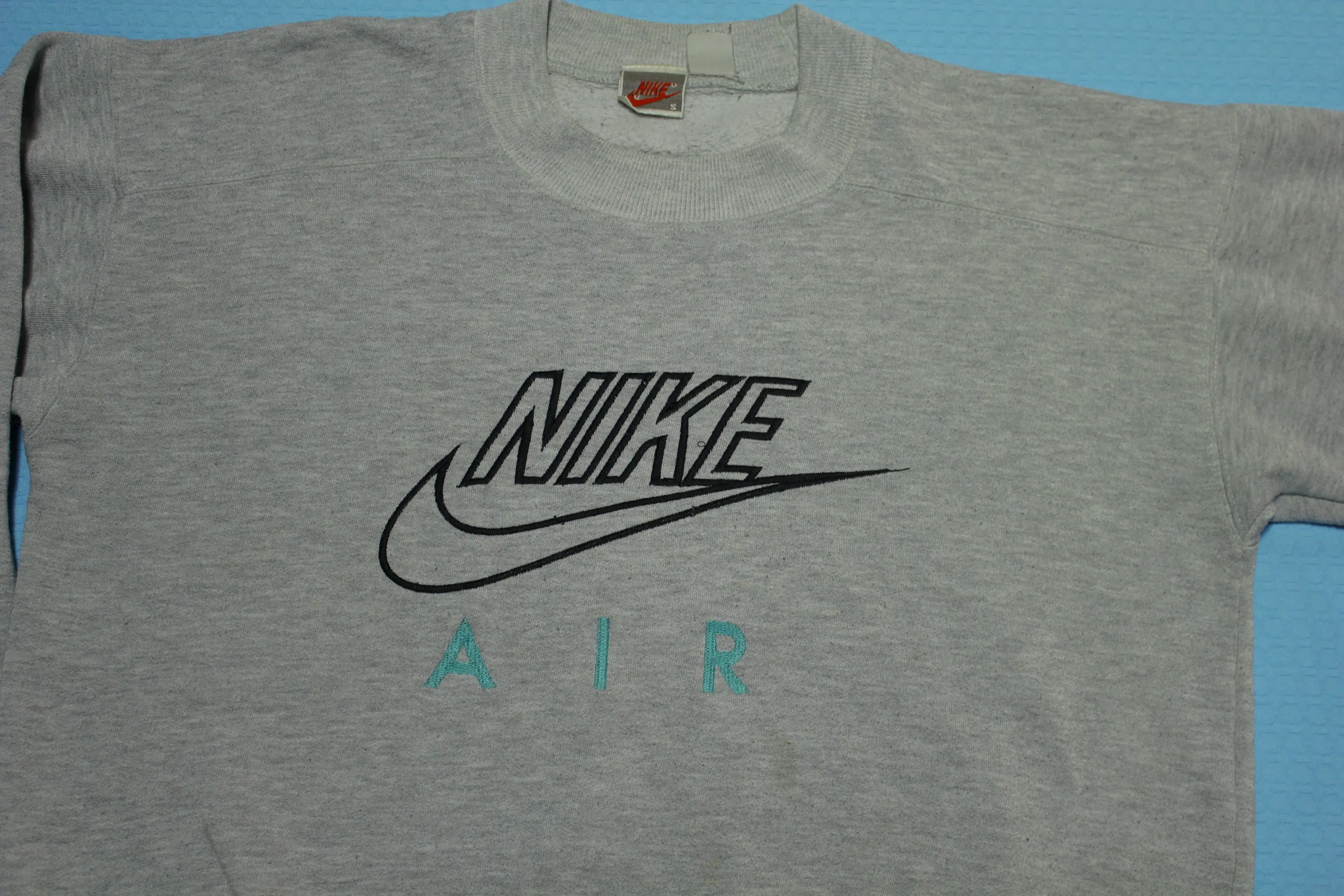 Nike Air Embroidered Vintage 80's 90's Gray Tag Crewneck Sweatshirt