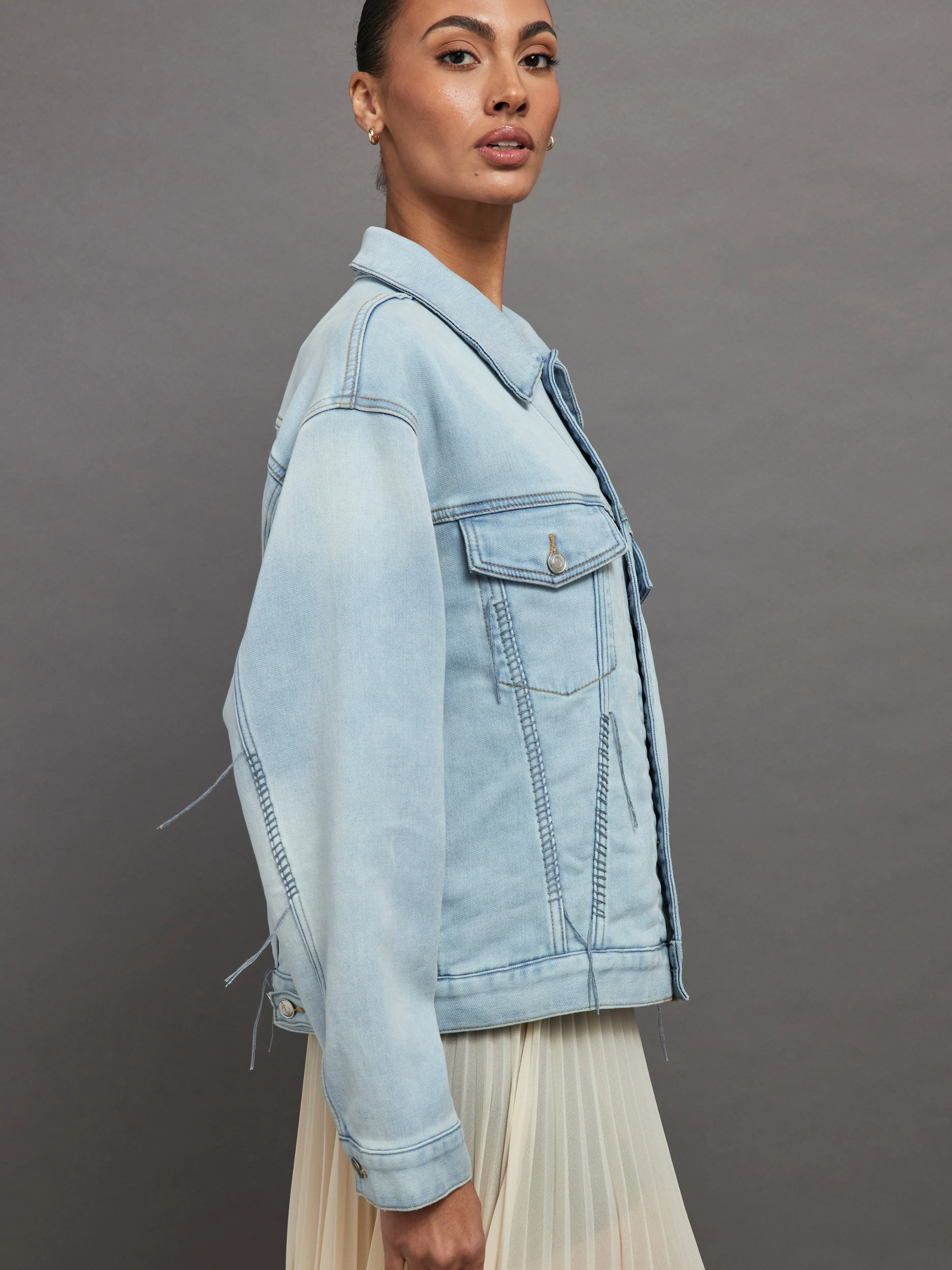 OVERSIZED DENIM JACKET - DENIM BLUE