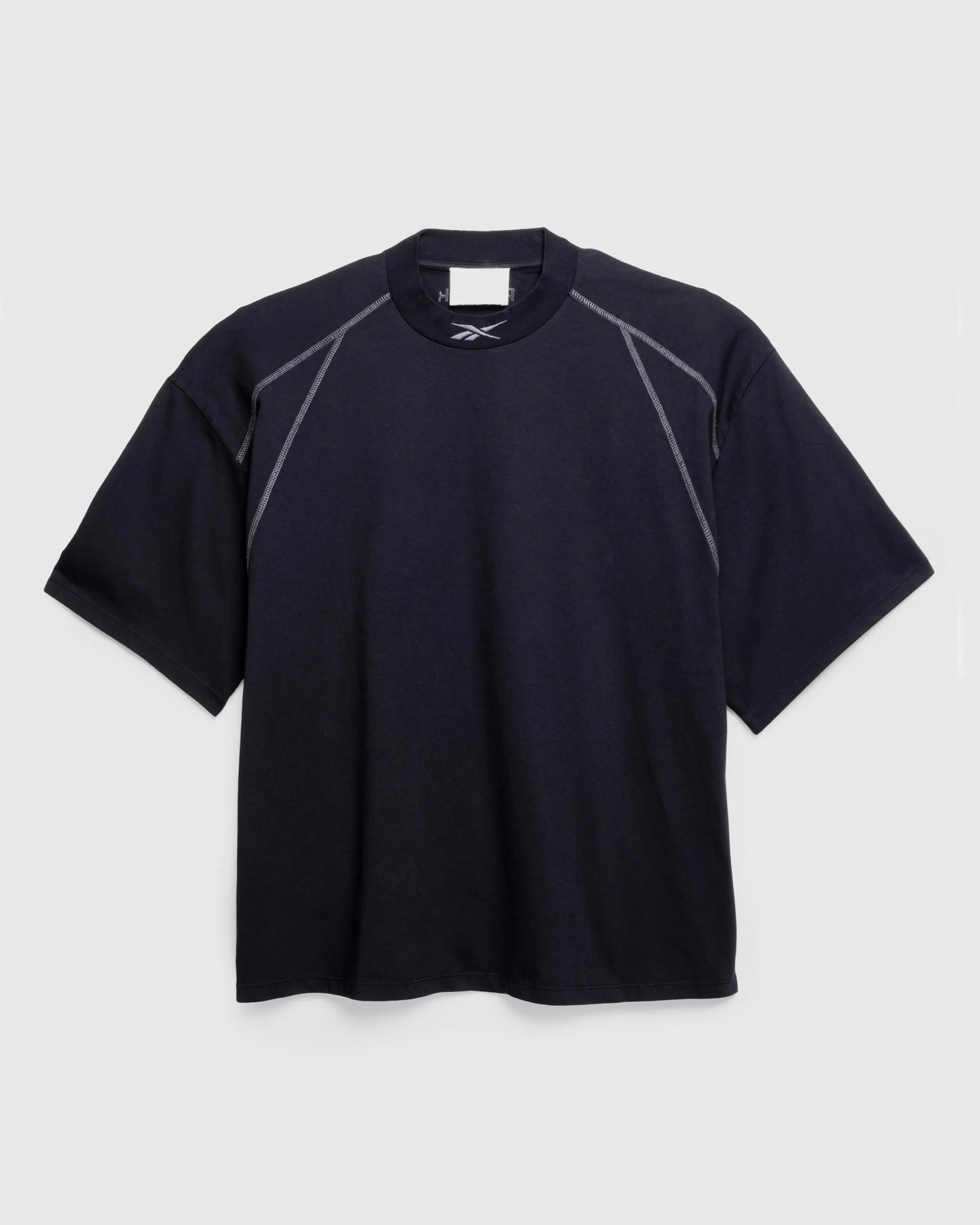 Reebok – Unisex Uniform Tee SS Black Shadow | Highsnobiety Shop