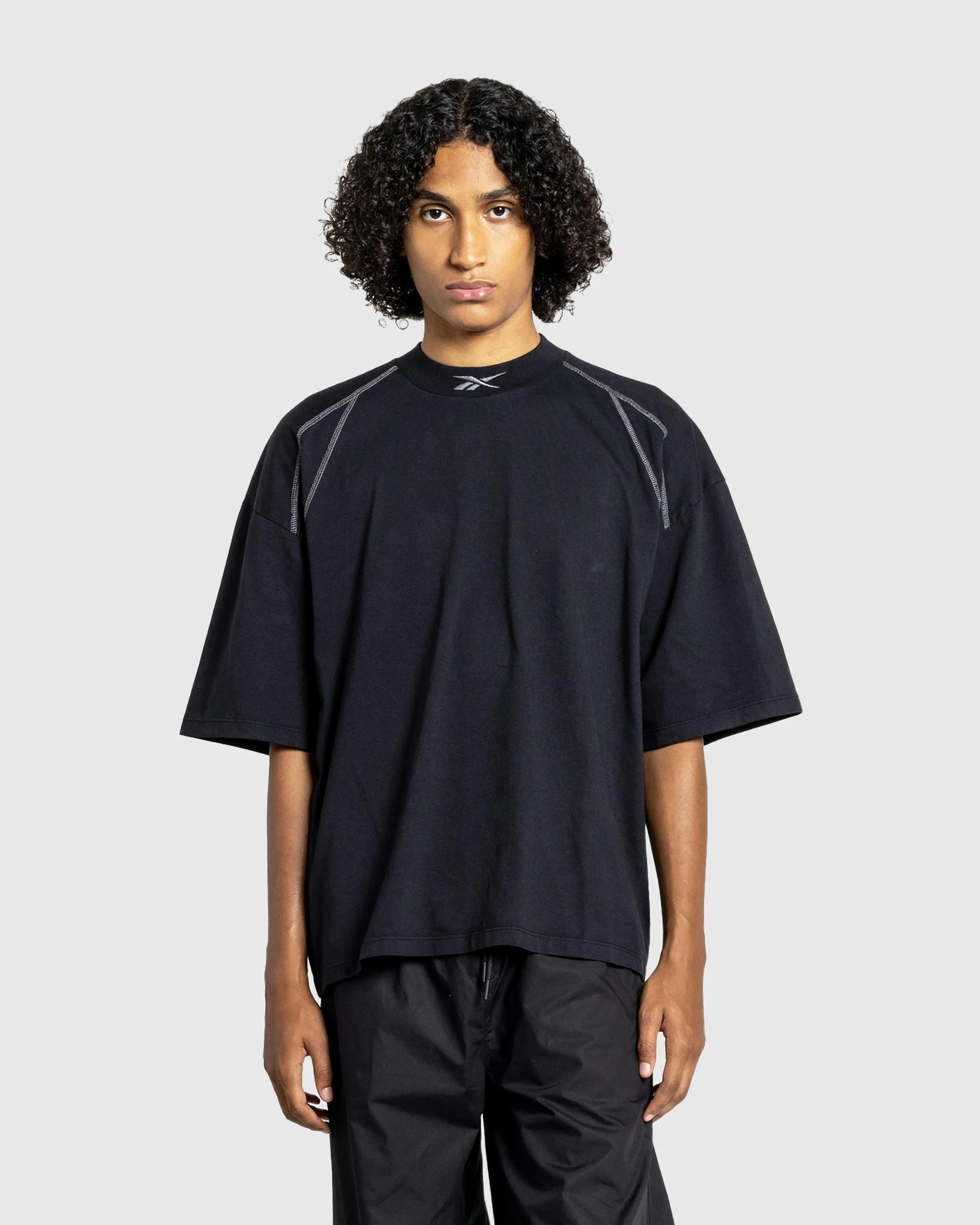 Reebok – Unisex Uniform Tee SS Black Shadow | Highsnobiety Shop