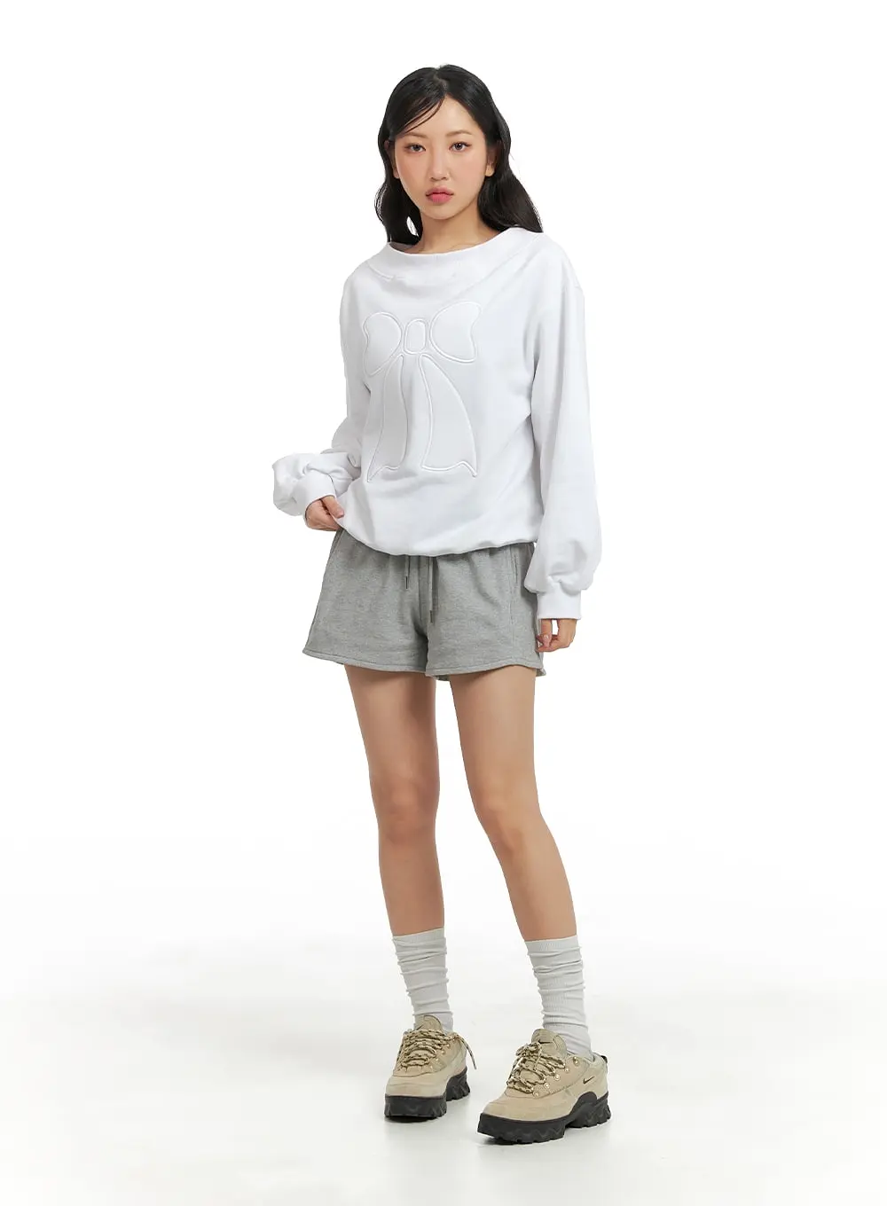 Ribbon Crewneck Sweatshirt CM420