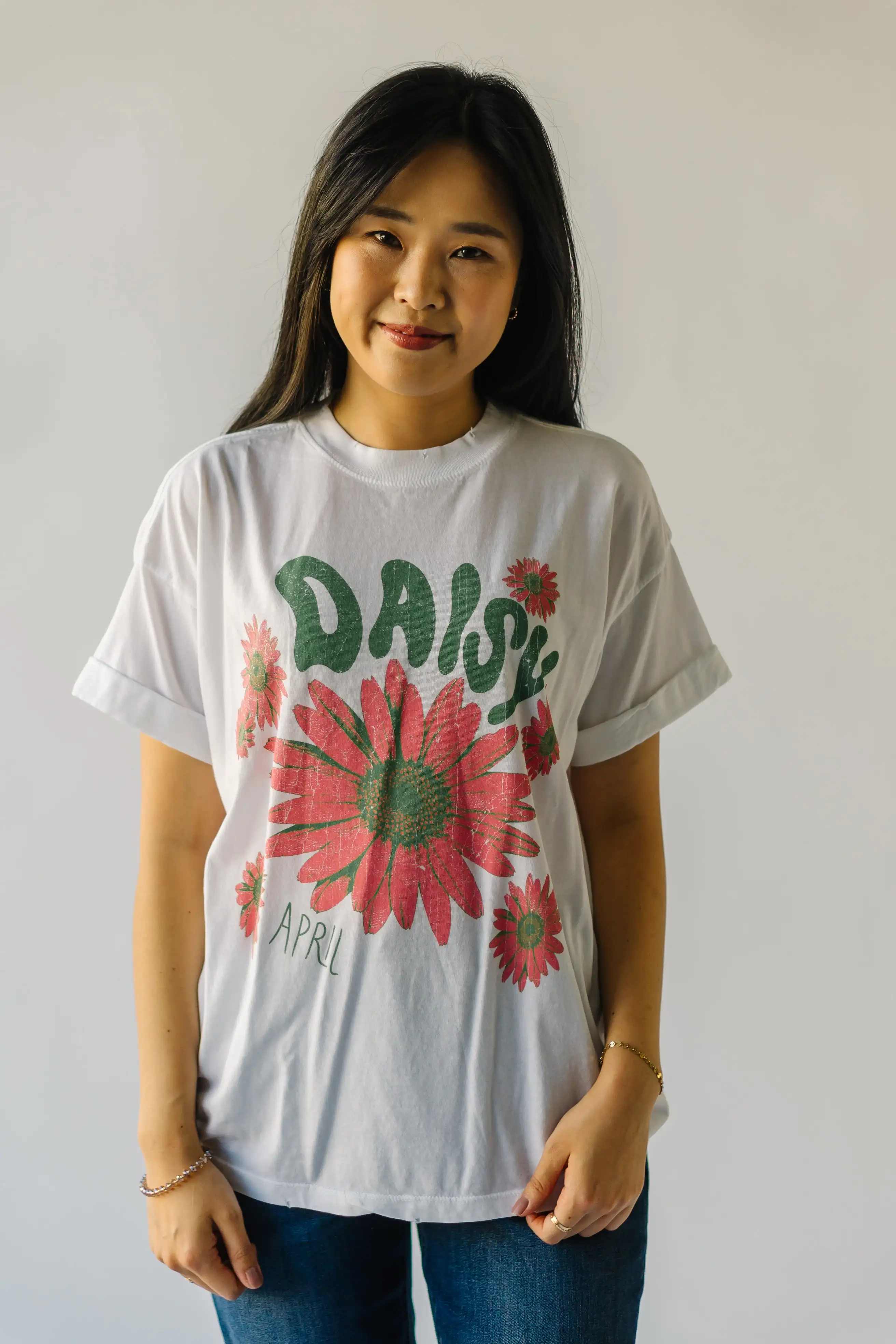 The April Daisy Tee in Vintage White