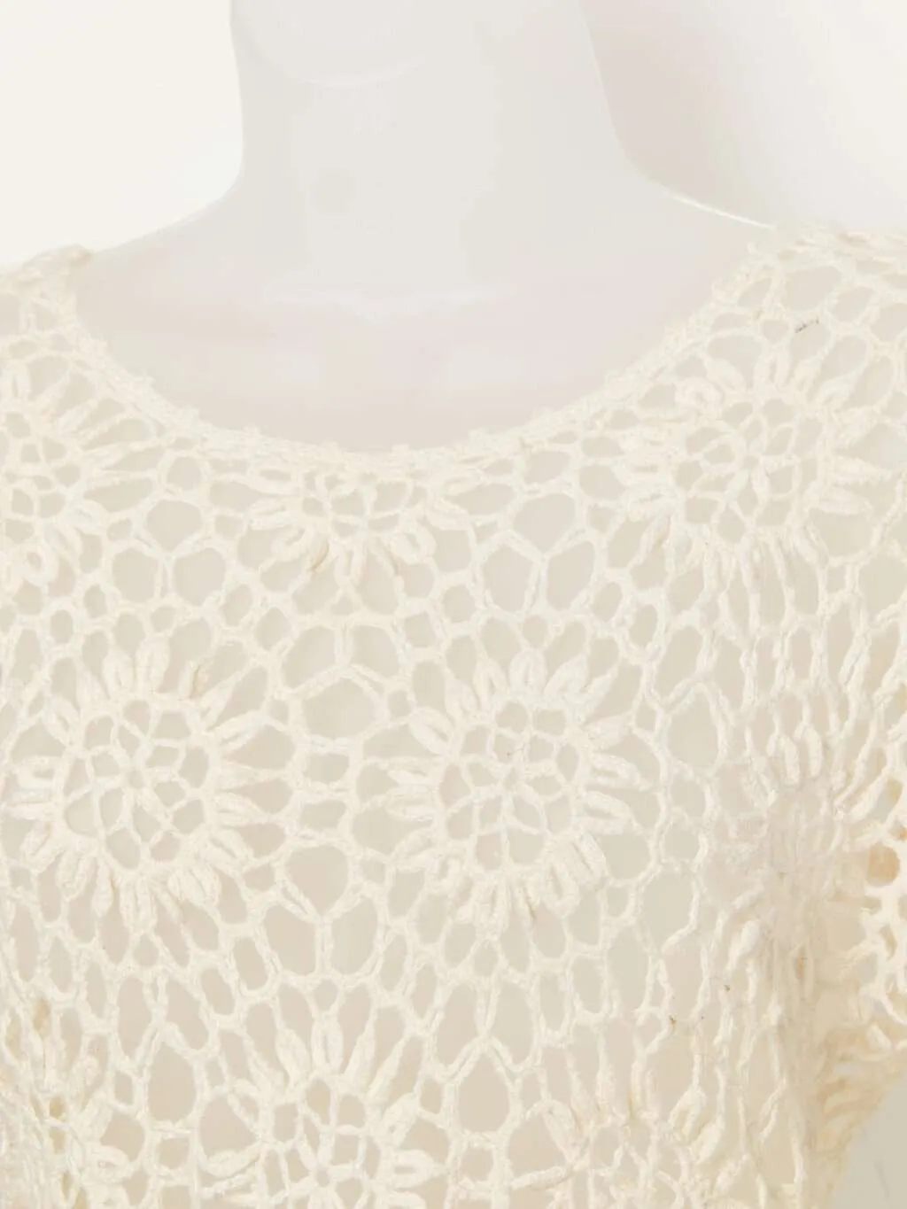 Vintage crochet top with pretty floral pattern – Small