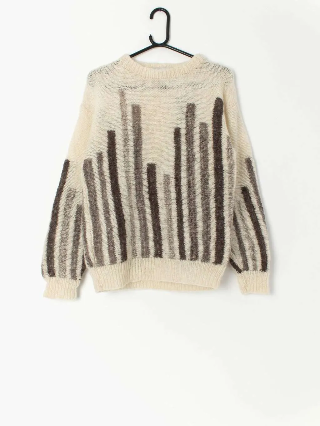 Vintage handknitted mohair jumper – Small