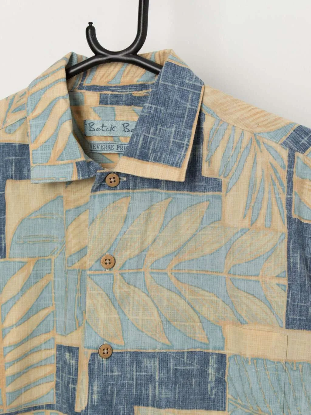 Vintage Hawaiian shirt with blue and yellow leaf print – Small / Medium