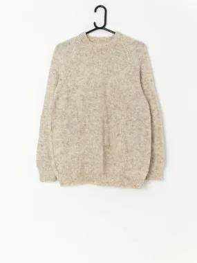 Vintage knitted jumper in soft beige with hints of red – Small / Medium